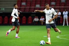 首以盼的比 首以盼的比